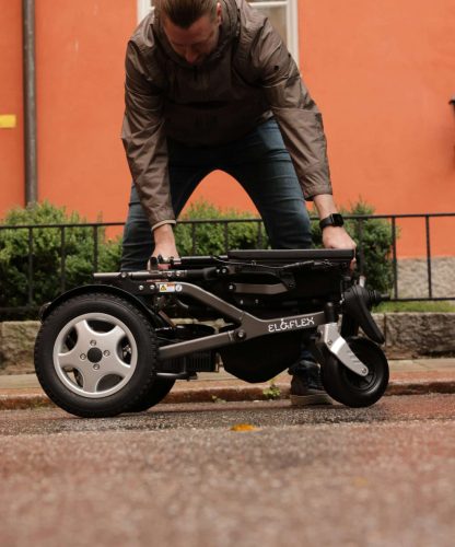 Eloflex R-modell elektromos összecsukható dönthető kerekesszék 160kg-ig 